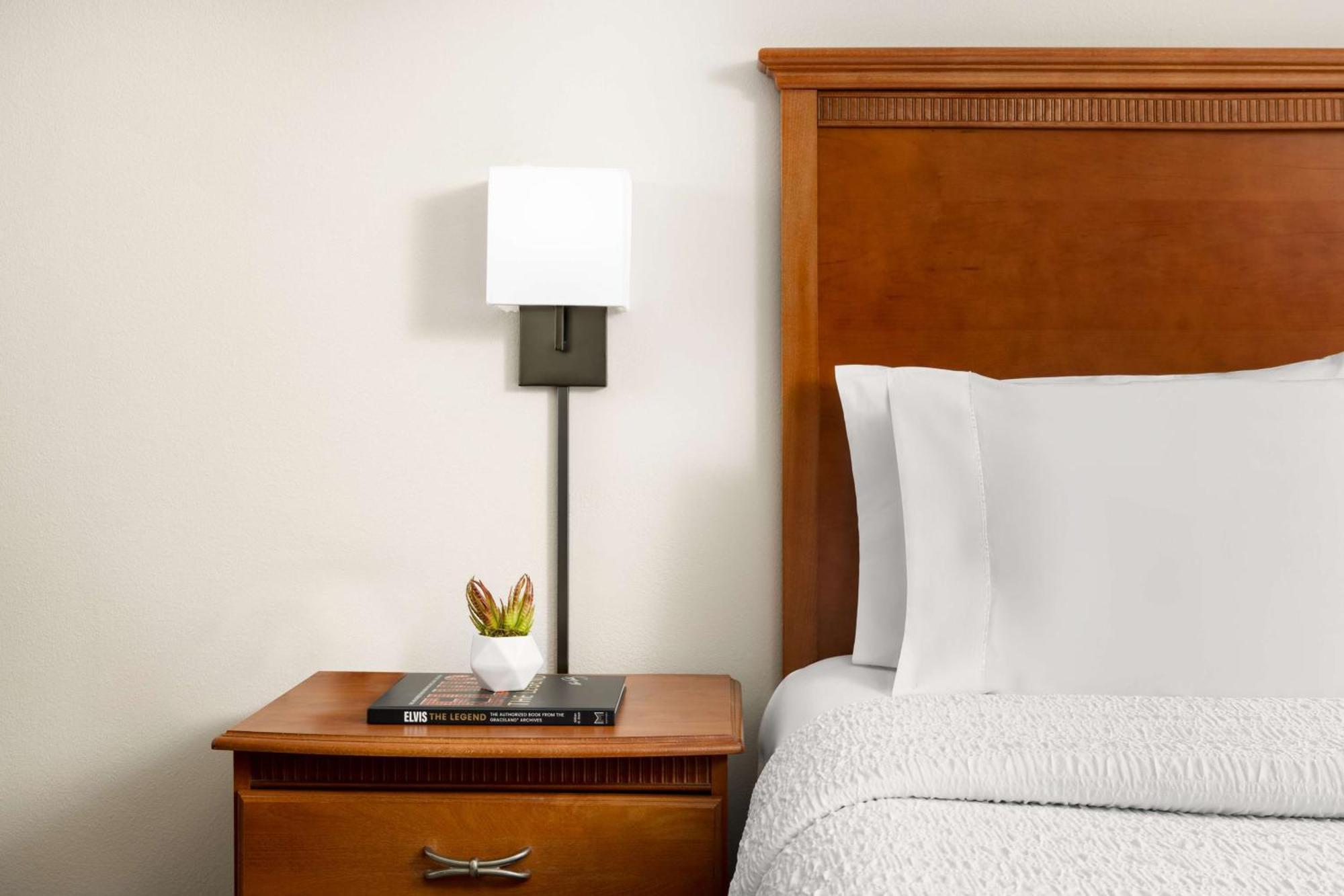 Hampton Inn Memphis-Walnut Grove/Baptist East Dış mekan fotoğraf