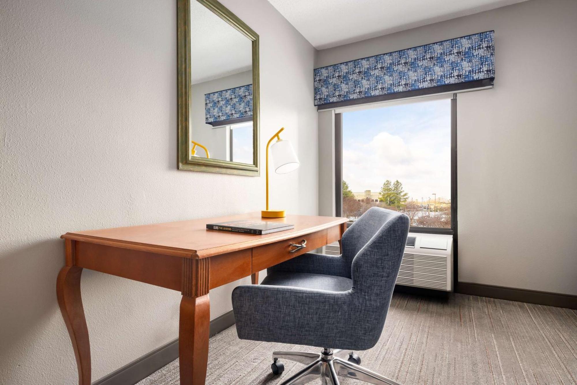 Hampton Inn Memphis-Walnut Grove/Baptist East Dış mekan fotoğraf
