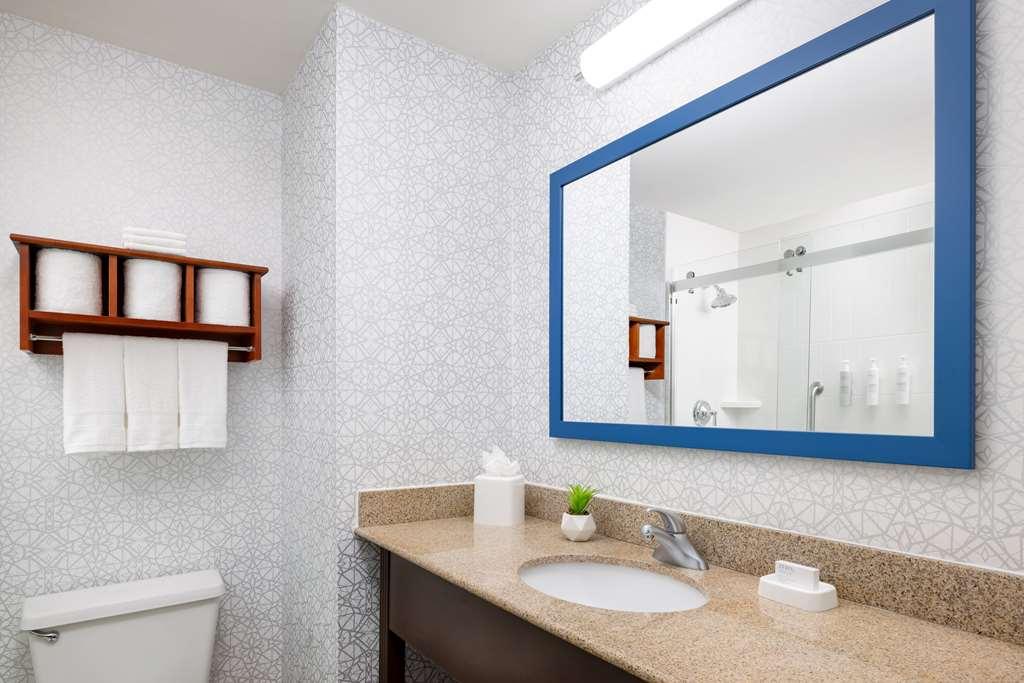 Hampton Inn Memphis-Walnut Grove/Baptist East Oda fotoğraf